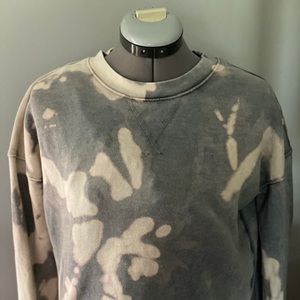 Tie-dye crew neck sweatshirt